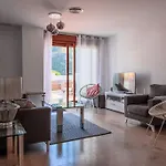 3 Bed In *